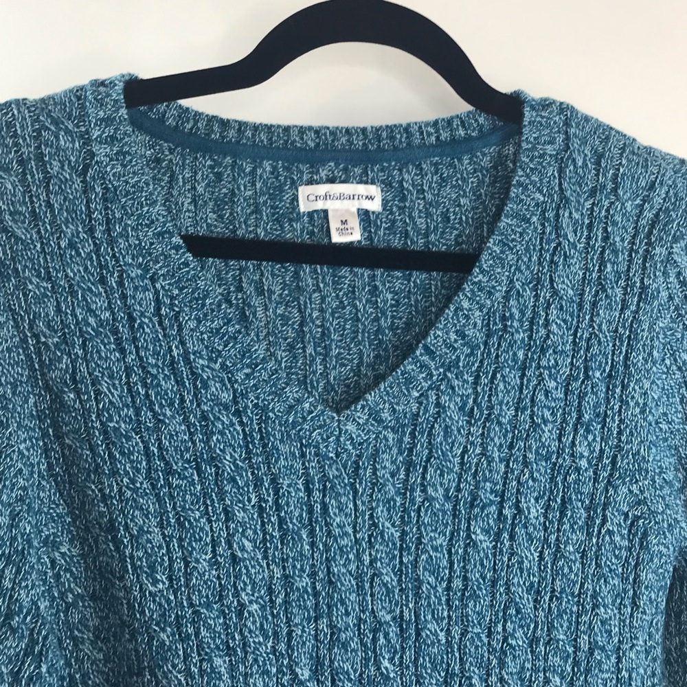 Croft & Barrow long Sleeve Sweater